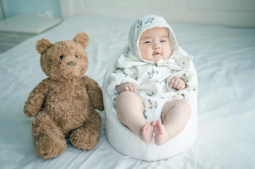 新余宝宝吃不饱母乳的症状